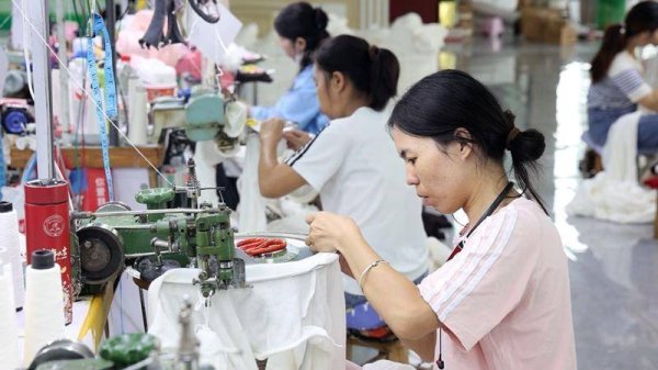 财富配资 贵州平塘：企业订单旺 冲刺第四季度收官战